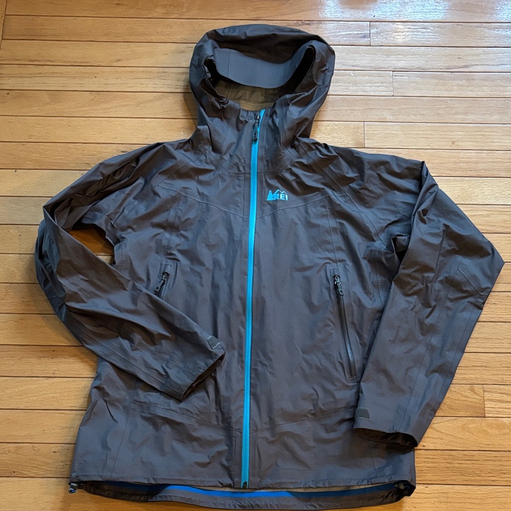 REI Women's Gray Jacket with Blue Trim